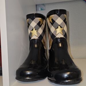 Burberry Kids Boots with Black and Gold Stars
